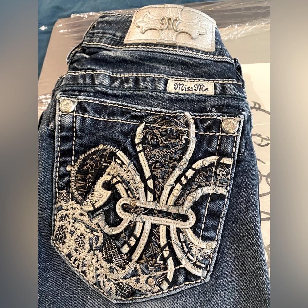 Miss Me Fleur De Lis Standard Boot Jeans